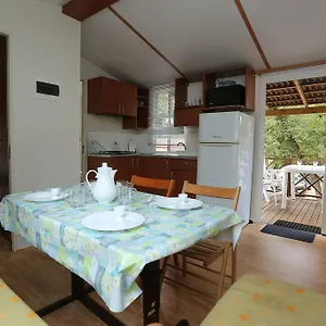 https://mobile-homes-bijela-uvala.in-istria.net